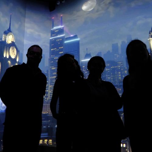 Bon cadeau escape game Batman, offre immersive pour fans de super-héros, aventure à Gotham, idée cadeau originale anniversaire ou Noël.