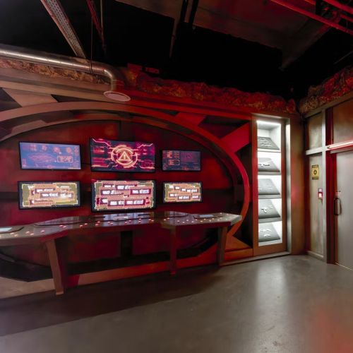 Bon cadeau escape game Batman, offre immersive pour fans de super-héros, aventure à Gotham, idée cadeau originale anniversaire ou Noël.