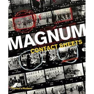 Livre Magnum Contact Sheets, cadeau idéal pour passionnés de photographie, explorant processus créatif et chefs-d'œuvre de grands photographes comme Henri Cartier-Bresson.