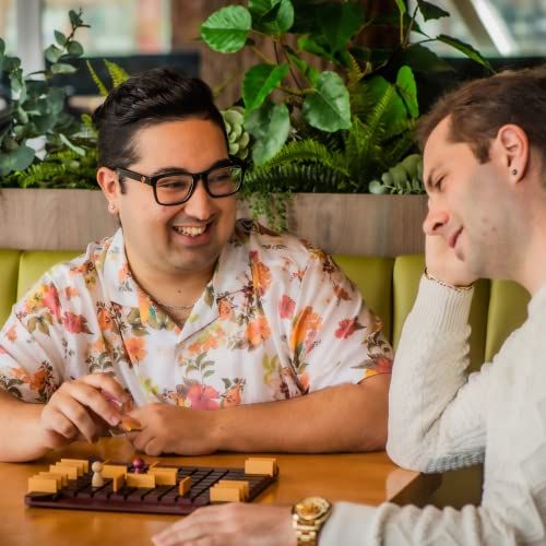 Jeu de plateau Quoridor en bois : idée cadeau originale et passionnante pour les amateurs de jeux de société.