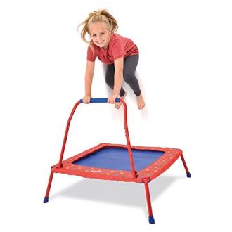 Trampoline pliant Galt pour enfants de 3 ans et plus, utilisable en intérieur et en extérieur, repliable pour un faible encombrement.