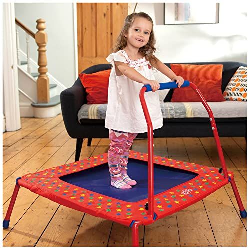 Trampoline pliant Galt pour enfants de 3 ans et plus, utilisable en intérieur et en extérieur, repliable pour un faible encombrement.