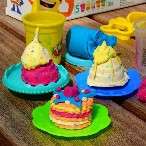 Play-Doh - Cake Arc En Ciel Pâte À Modeler