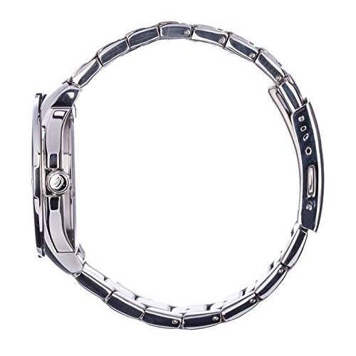 Montre Casio Edifice acier inox, résistante à l'eau, quartz japonais, élégante et fonctionnelle pour homme.
