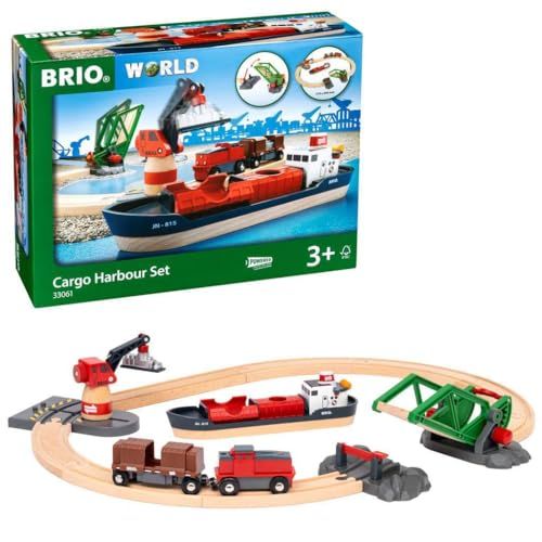 Circuit de train en bois Brio Portuaire avec pont levant et grue magnétique pour développement créatif et éducatif des enfants.