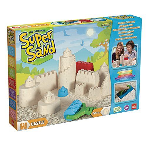 Enfants construisant des châteaux avec Super Sand réutilisable
