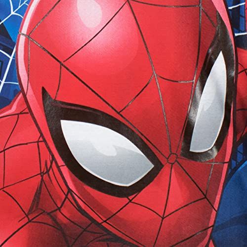 Pyjama Spiderman en coton avec design attractif, qualité supérieure et confort absolu.