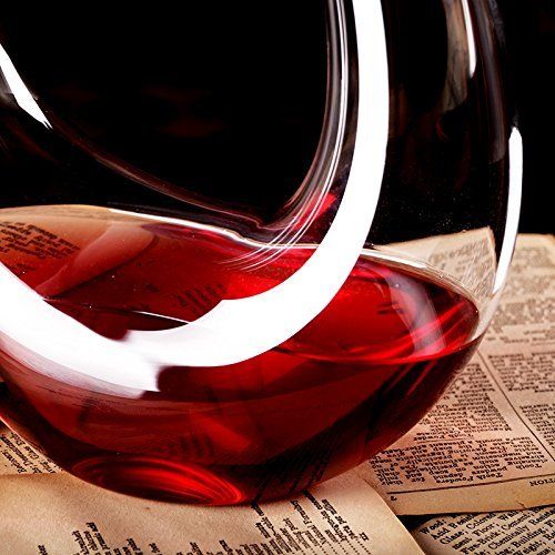 Carafe à vin Queta en verre cristallin soufflé, design U, pour dégustation élégante.