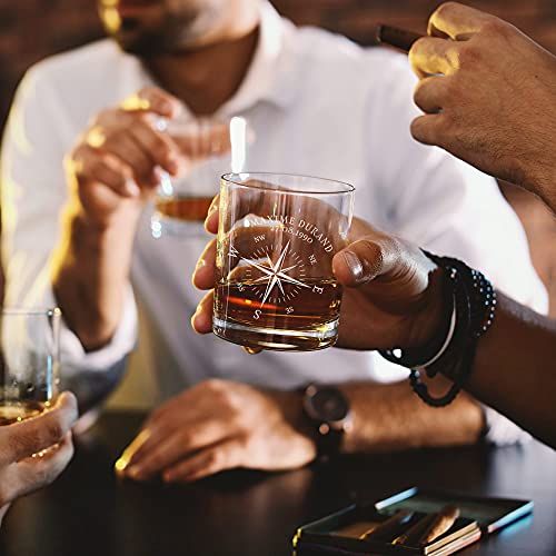 Verre à whisky personnalisé AMAVEL avec gravure élégante pour cadeau unique et sophistiqué.