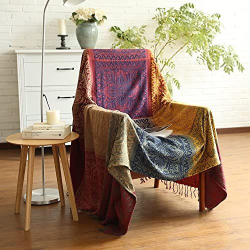 Plaid multicolore élégant en tissu chenille et jacquard, cadeau confortable et déco pour tout intérieur