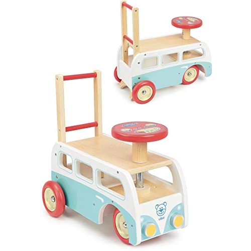 Porteur minibus rétro en bois Vilac pour enfants, design vintage et durable.