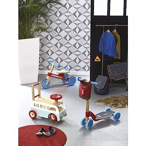 Porteur minibus rétro en bois Vilac pour enfants, design vintage et durable.