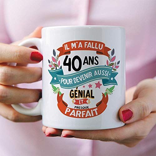 Mug coloré 40 ans avec message personnalisé et durable