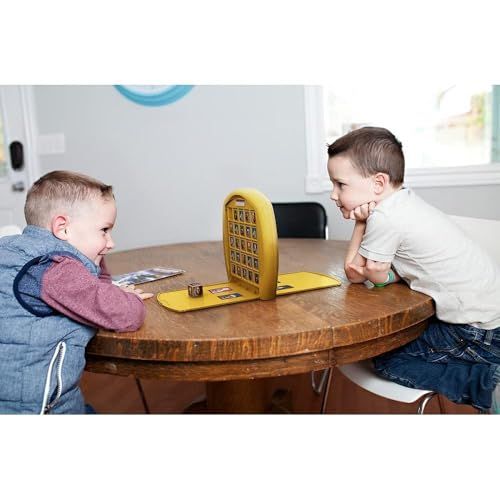 Jeu de société réflexion Match Harry Potter, aligner cinq cubes, cadeau original pour fans, enfants dès 4 ans, transportable, moments conviviaux, personnages Poudlard.
