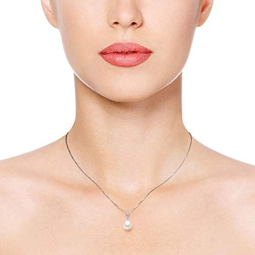 Collier en argent avec perle et diamants, Pearls & Colors, élégance intemporelle, bijou de luxe, cadeau raffiné, chaîne en argent massif.