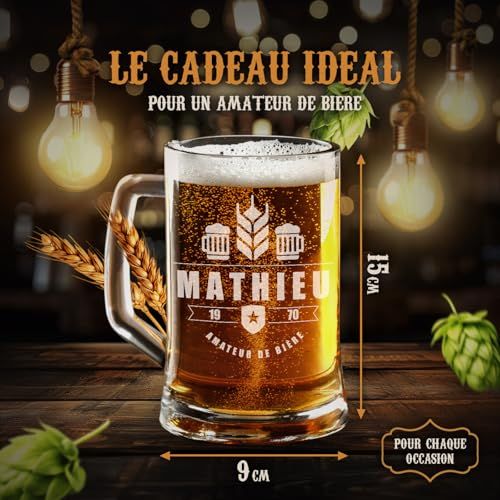 Chope à bière gravée personnalisée 50cl, cadeau unique pour amateur de bière, design élégant, marque Maverton, idéal pour anniversaire, mariage.