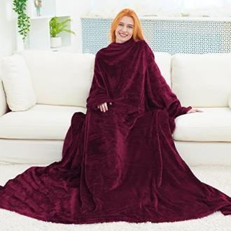 Couverture polaire à manches ultra douce avec poche latérale pour soirées cocooning, idéal cadeau pour anniversaires et Noël.