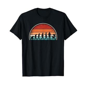 Tee-shirt blanc avec motif évolution barbecue, parfait pour fans de grillades.