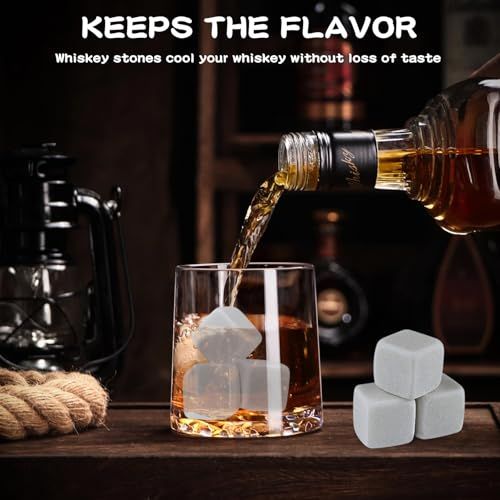 Glaçons à whisky en pierre réutilisables dans boîte vintage en bois, cadeau élégant pour amateurs, préserve goût sans diluer. Ensemble complet avec pince.