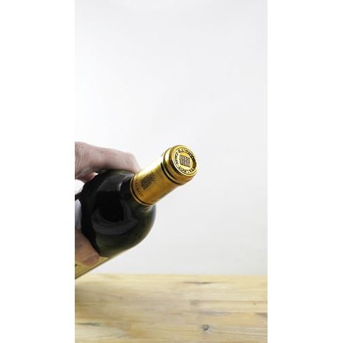 Bouteille de vin rare Château Grand Puy Lacoste 1994, élégante et historique, cadeau parfait pour célébrer un anniversaire mémorable