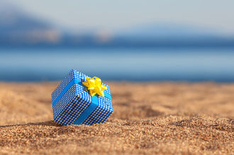 TrouverLeBonCadeau - 10 idées cadeaux utiles à la plage cet été