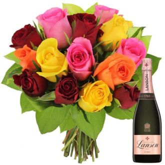 Bouquet de roses et bouteille de champagne rosé