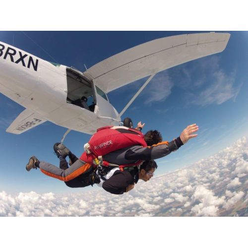 Expérience de saut en parachute pour un cadeau d'aventure et souvenirs impérissables