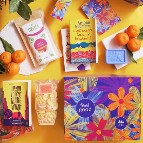Box de livres Feel Good Kube avec 5 livres, bonbons, thés et savons, pour des moments de détente et de bonheur