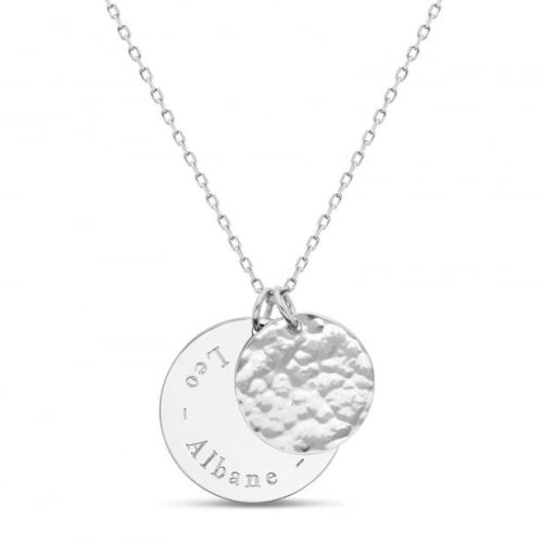 Collier personnalisé en argent avec médailles gravées pour femme