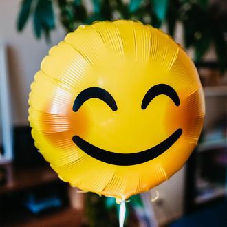 Ballon Emoji clin d’œil gonflé à l'helium  