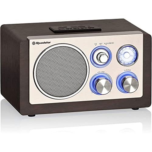 Radio portable vintage Roadstar, design rétro, fonctionnalités modernes, décoration nostalgique, intérieur stylé.