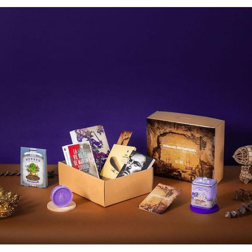 Coffret Kube romans historiques pour femme 60 ans, idée cadeau original éveil curiosité et détente.